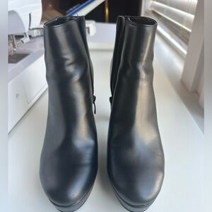 Nine West Black Ankle Booties